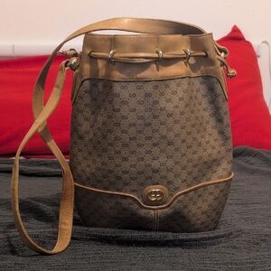 Authentic Gucci Tan Monogram Drawstring Shoulder Bag Bucket Bag